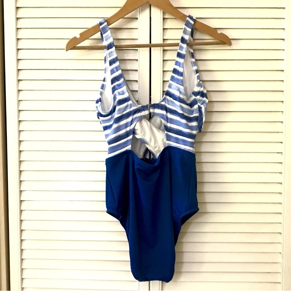 🆕 Beach Betty Womens Swimsuit One Piece Small Blue White Striped Keyhole NWT - Picture 6 of 10